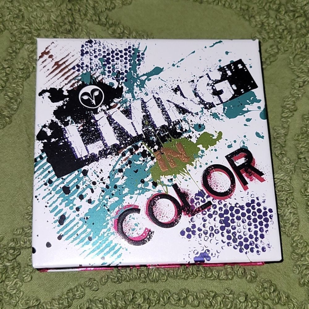 Hank & Henry Living in Color Eye Pallet